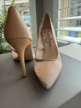 Jessica Simpson Nude Crystal Pointed-Toe Stiletto Pumps, Mesh